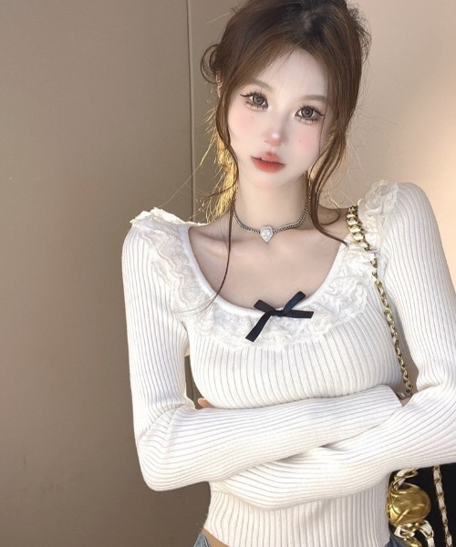 Sibra(シブラ)の「ネックレースニットトップス(Tシャツ/カットソー・レディース・ホワイト/パープル/ブラック・M)」の4枚目の写真