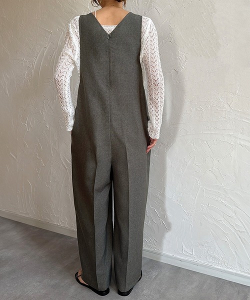 JUNOAH（ジュノア）の「リネンライクオールインワン（サロペット/オーバーオール・レディース・チャコール/ライトベージュ/ブラック・MEDIUM/LARGE/X-LARGE）」の9枚目の写真