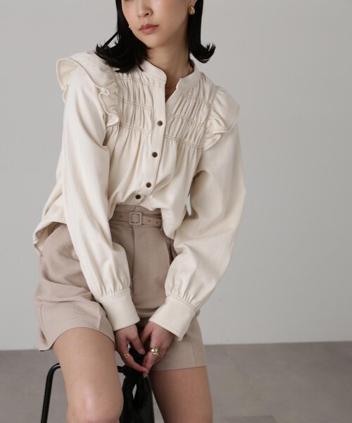 FREE'S MART（フリーズマート）の「フロントシャーリングデニムブラウス（シャツ/ブラウス・レディース・ホワイト系その他/ワンウォッシュ/ライトインディゴブルー・FREE）」の21枚目の写真