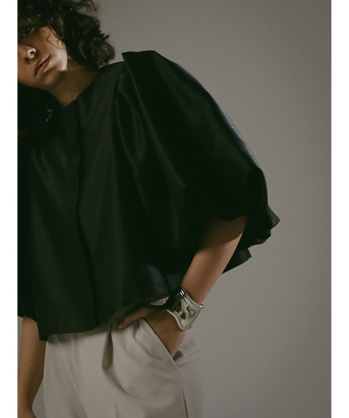 enchainement（アンシェヌマン）の「パフスリーブシャンタンブラウス（シャツ/ブラウス・レディース・ブラック/オフホワイト・フリー）」の9枚目の写真