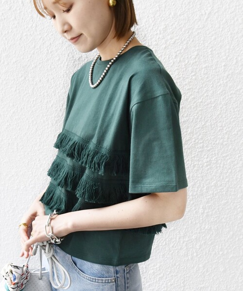 SHIPS（シップス）の「〈手洗い可能〉フリンジ デザイン ショート スリーブ TEE ◇（Tシャツ/カットソー・レディース・オフホワイト/ブラック/グリーン・ONE SIZE）」の3枚目の写真