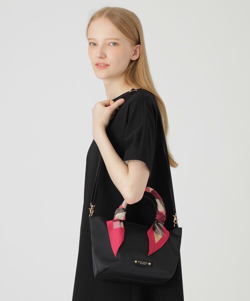 美品◎ブルーレーベルクレストブリッジ ショルダーバッグ リボンモチーフ ナイロン 美品◎ブルーレーベルクレストブリッジ ショルダーバッグ リボン