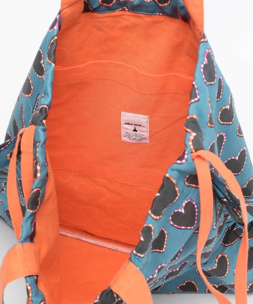 niko and...(ニコアンド)の「オリジナルプリント刺繍トートバッグ(トートバッグ・レディース・パープル/ベージュ/ホワイト/ブルー・0)」の15枚目の写真