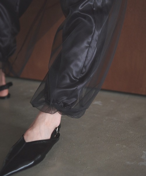 AIC.（エーアイシー）の「チュールレイヤードバルーンパンツ（その他パンツ・レディース・チャコールグレー/アイボリー・FREE）」の14枚目の写真