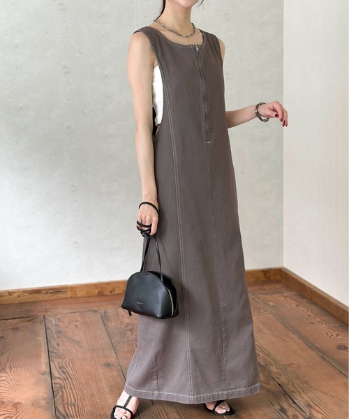 Per sist ence（パーシエンス）の「ツイル配色ステッチ ジャンパースカート／クルーネック ZIPデザイン ロング丈 ジャンスカ（ワンピース・レディース・ベージュ/ブラック/グレー・FREE）」の2枚目の写真