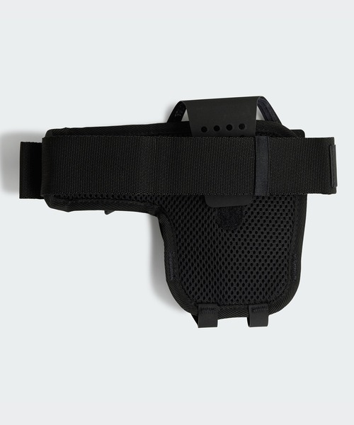 adidas（アディダス）の「ランニング 2ウェイ モバイルホルダー / アディダス adidas（ボディバッグ/ウエストポーチ・メンズ・ブラック・FREE）」の2枚目の写真