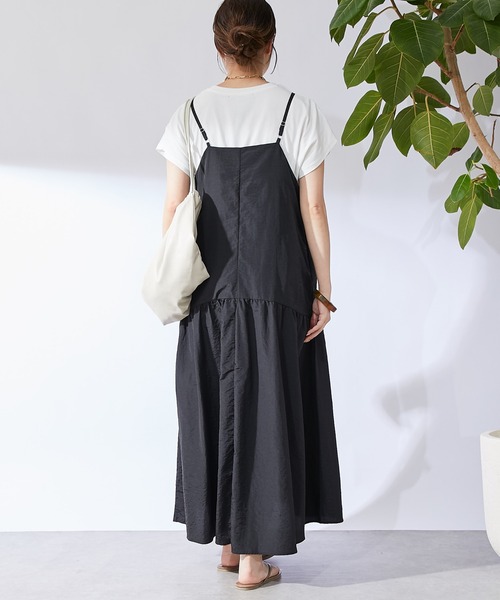 un dix cors（アンディコール）の「《着回し◎気になるお腹周りに》ウエスト絞りキャミワンピース（ワンピース・レディース・チャコールグレー/ブラック・FREE）」の9枚目の写真