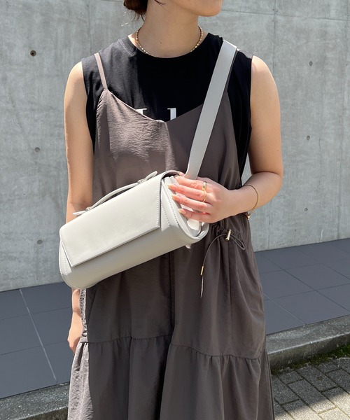 un dix cors（アンディコール）の「《着回し◎気になるお腹周りに》ウエスト絞りキャミワンピース（ワンピース・レディース・チャコールグレー/ブラック・FREE）」の21枚目の写真