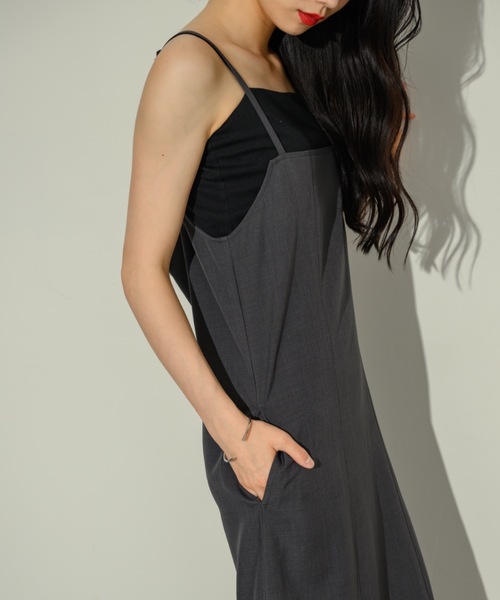 NEUNA（ヌナ）の「バックリボンキャミOP（ワンピース・レディース・アイボリー/チャコールグレー/インディゴブルー・FREE/SMALL）」の4枚目の写真