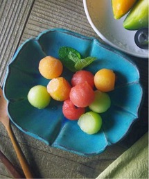 MILLION CARATS（ミリオンカラッツ）の「【益子焼】 蓮の花をイメージして作られたモダンな浅鉢。ロータス(中)（食器）」