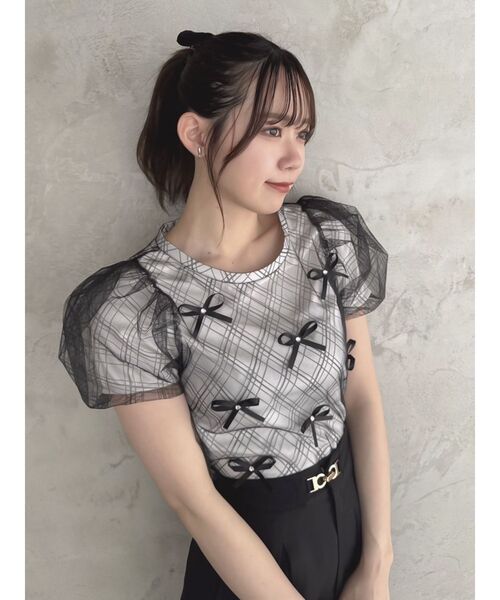 dazzlin(ダズリン)の「ランダムリボンシアーTシャツ(Tシャツ/カットソー・レディース・ブラック/オフホワイト/ピンク・FREE)」の8枚目の写真