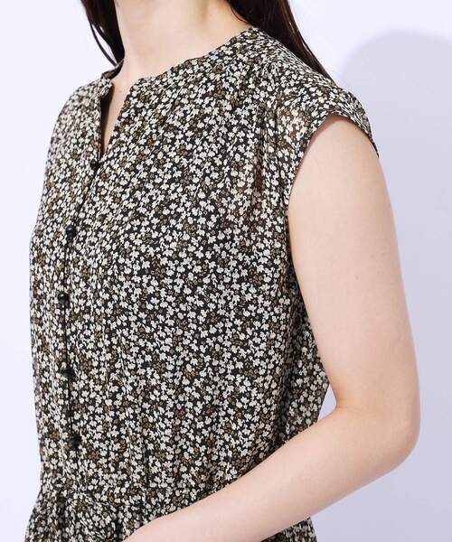 DRESKIP（ドレスキップ）の「◆【無理せずキレイ】大人の上品コーデが一枚で決まる シフォン花柄オールインワン（サロペット/オーバーオール・レディース・ブラック/ブルー系その他2/ブラック系・04/03/02）」の6枚目の写真
