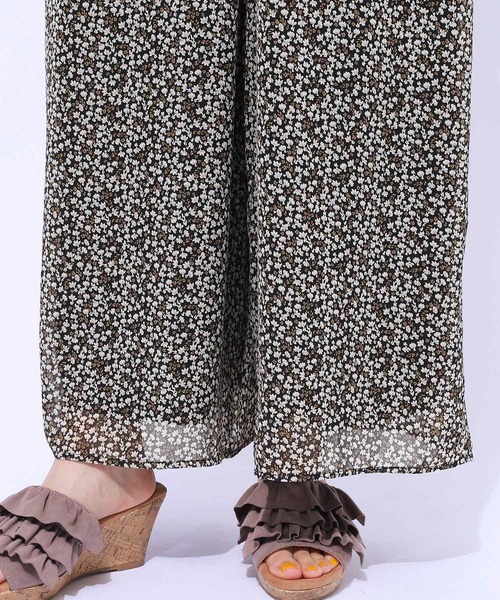 DRESKIP（ドレスキップ）の「◆【無理せずキレイ】大人の上品コーデが一枚で決まる シフォン花柄オールインワン（サロペット/オーバーオール・レディース・ブラック/ブルー系その他2/ブラック系・04/03/02）」の4枚目の写真