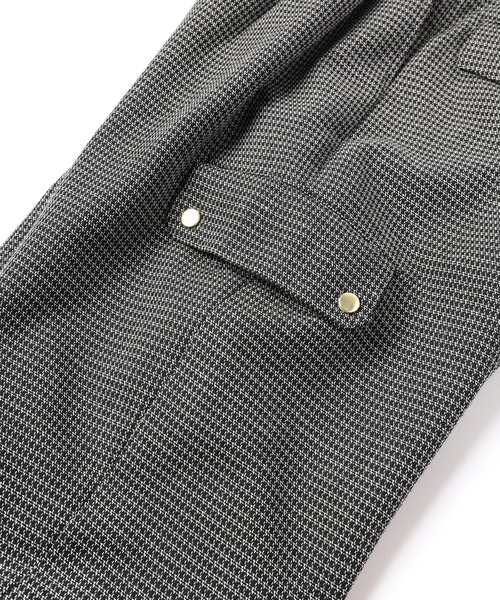 CULLNI（クルニ）の「24-AW-024B / Wool Check Cross Weave 2Tuck Cargo Pants with Long Belt（カーゴパンツ・メンズ・ブラウン系/ブラック系・1/2/0）」の15枚目の写真