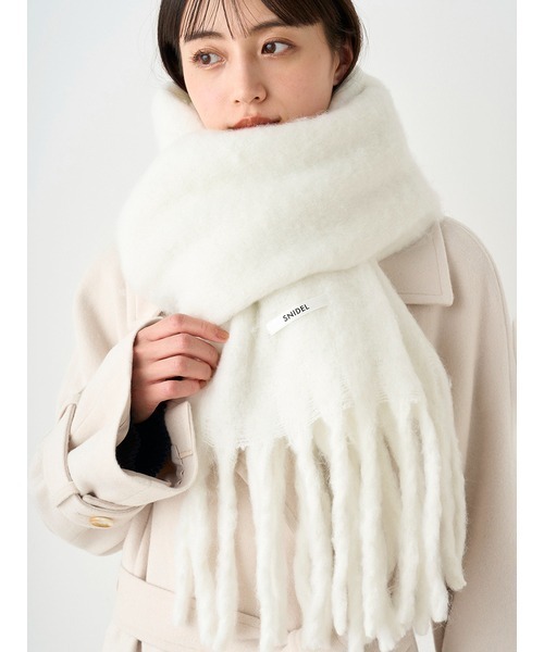 SNIDEL（スナイデル）の「ボリュームマフラー（マフラー・レディース・グレー/イエロー/ホワイト・FREE）」の8枚目の写真