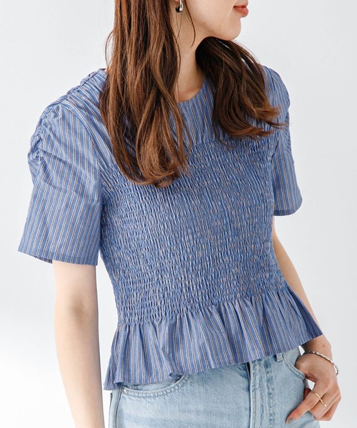 URBAN RESEARCH Sonny Label(アーバンリサーチサニーレーベル)の「シャーリングブラウス(シャツ/ブラウス・レディース・ホワイト系その他/ストライプ/ブラック/ベージュ・FREE)」の4枚目の写真