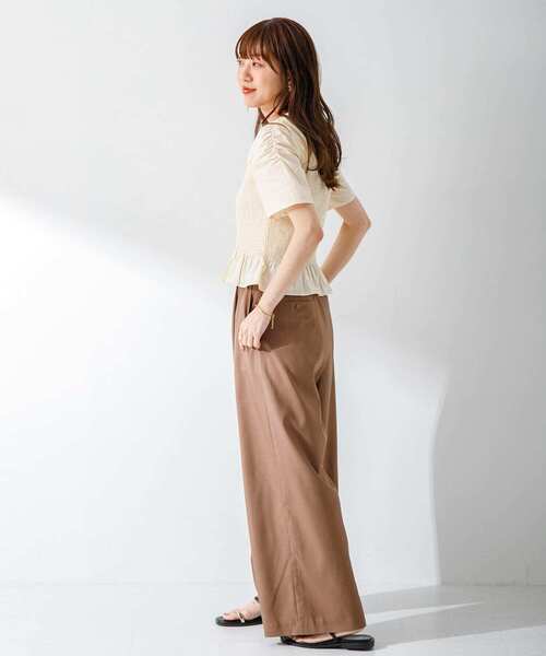URBAN RESEARCH Sonny Label(アーバンリサーチサニーレーベル)の「シャーリングブラウス(シャツ/ブラウス・レディース・ホワイト系その他/ストライプ/ブラック/ベージュ・FREE)」の18枚目の写真