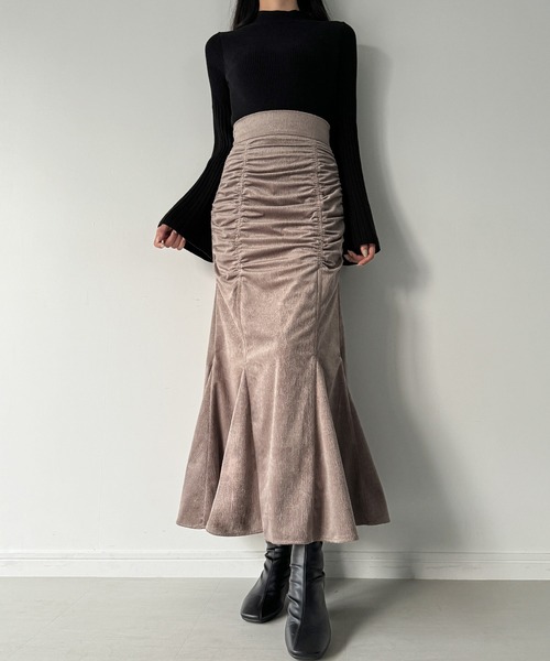 Meiru（メイル）の「ベロアジャガードハイウエストマーメイドスカート[高身長サイズMT/低身長サイズS有り]（スカート・レディース・グレイッシュベージュ/ブラック/チャコール・MT/X-LARGE/LARGE/MEDIUM/SMALL）」の15枚目の写真