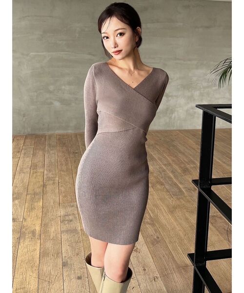 RESEXXY（リゼクシー）の「フロントクロスニットワンピース（ワンピース・レディース・ブラック/ホワイト/ベージュ・SMALL/MEDIUM）」の9枚目の写真