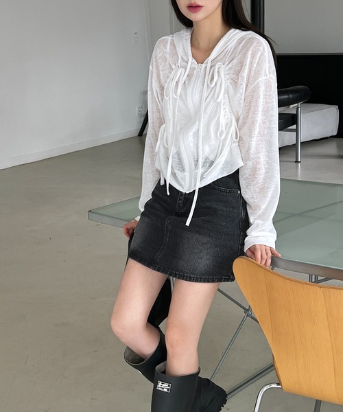 by muni:r（バイ ムニール）の「ウォッシングミニデニムスカート（デニムスカート・レディース・ブラック/ブルー・SMALL/MEDIUM）」の6枚目の写真