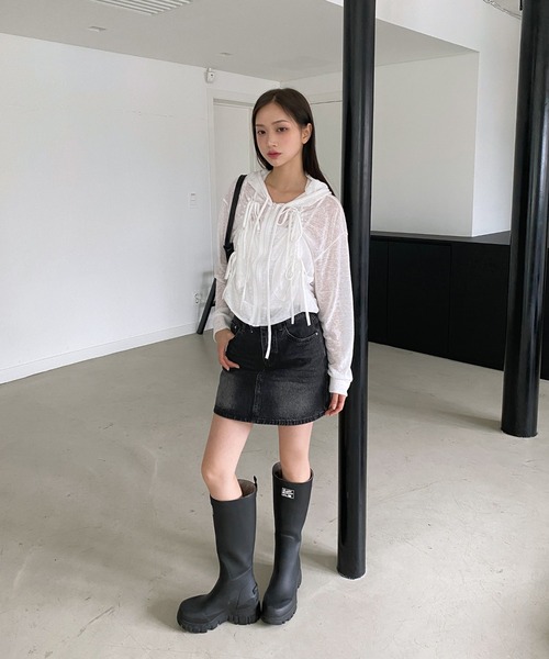 by muni:r（バイ ムニール）の「ウォッシングミニデニムスカート（デニムスカート・レディース・ブラック/ブルー・SMALL/MEDIUM）」の10枚目の写真