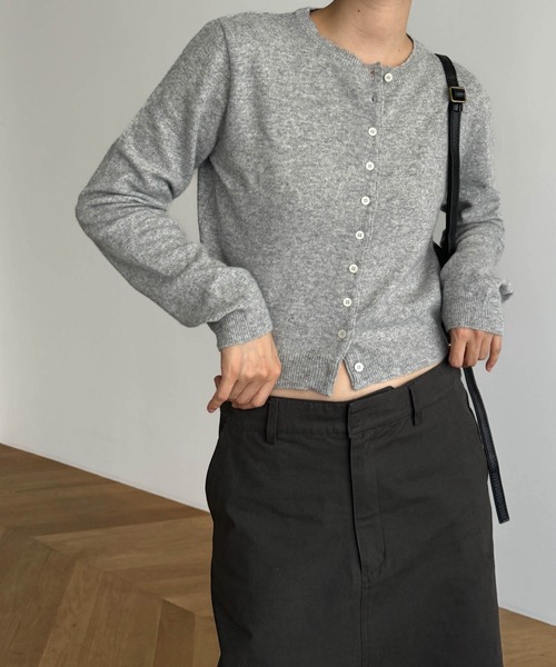 CANAL JEAN（キャナルジーン）の「El mar　クルーネックボタンニットカーディガン（カーディガン/ボレロ・レディース・ネイビー/イエロー/グレー・ONE SIZE）」の4枚目の写真