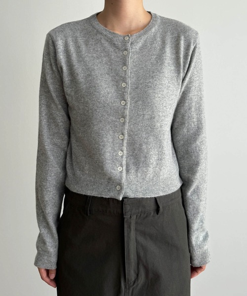 CANAL JEAN（キャナルジーン）の「El mar　クルーネックボタンニットカーディガン（カーディガン/ボレロ・レディース・ネイビー/イエロー/グレー・ONE SIZE）」の13枚目の写真