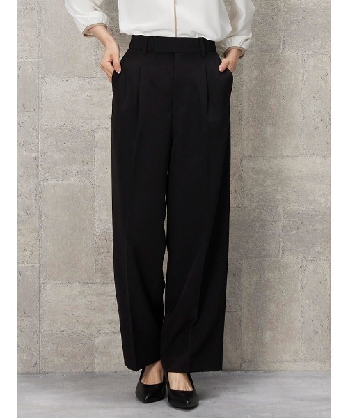 Perfect Suit FActory（パーフェクトスーツファクトリー）の「ダブルクロス【ボーテ・シルエット】タックワイドパンツ　ベージュ（スーツパンツ・レディース・ベージュ/ブラック/グレー・S/M/L）」の6枚目の写真