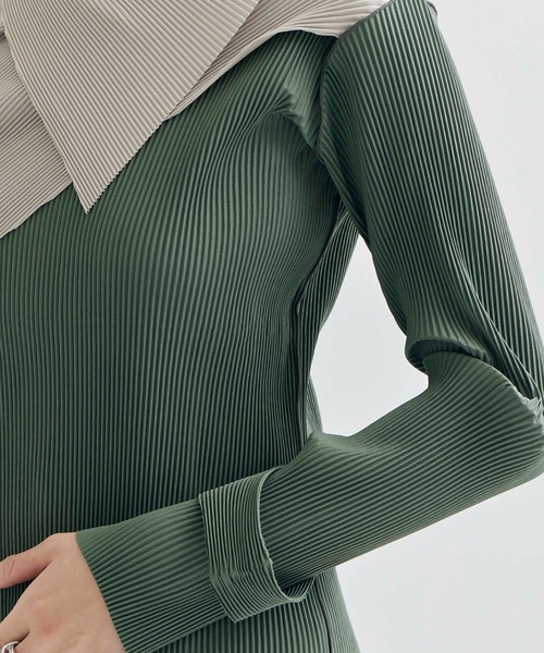 kotohayokozawa/コトハヨコザワ】ドレープネックトップス（Tシャツ