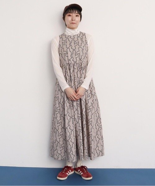I am I in fact...（アイアムアイインファクト）の「Bear pattern check ワンピース（ワンピース・レディース・ベージュ/ブルー・FREE）」の12枚目の写真