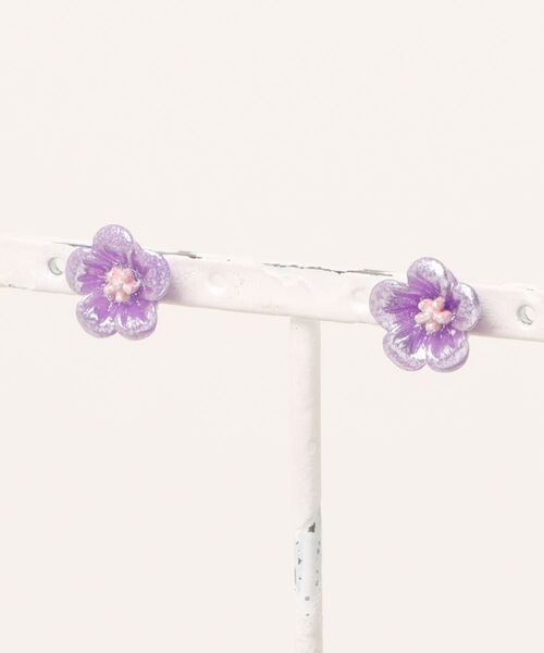 tone（トーン）の「【papillon】お花ピアス (MA)（ピアス（両耳用）・レディース・パープル/ベージュ/オレンジ/ピンク/バイオレット・FREE）」の3枚目の写真