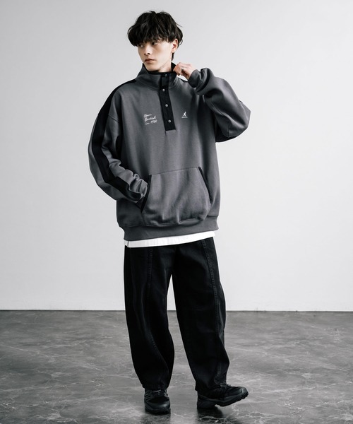 KANGOL(カンゴール)の「KANGOL カンゴール 別注コラボ オーバーサイズ裏起毛ワンポイントロゴ刺繍ハーフボタンスウェット(スウェット・メンズ・チャコール/アイボリー/グレー・M/L/XL)」の17枚目の写真
