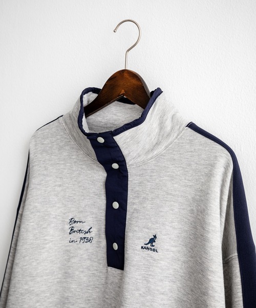KANGOL(カンゴール)の「KANGOL カンゴール 別注コラボ オーバーサイズ裏起毛ワンポイントロゴ刺繍ハーフボタンスウェット(スウェット・メンズ・チャコール/アイボリー/グレー・M/L/XL)」の21枚目の写真