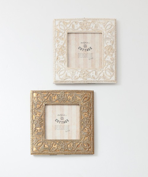 MILLION CARATS（ミリオンカラッツ）の「アンティークの美しさでアートスペースを演出するフォトフレーム（フォトフレーム・レディース・オフホワイト/ゴールド・FREE）」の7枚目の写真