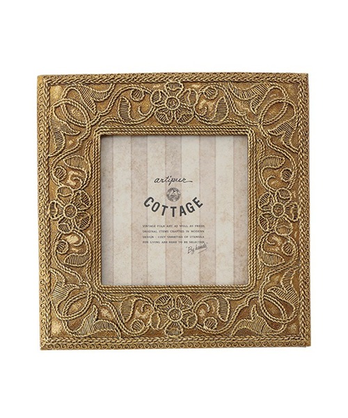 MILLION CARATS（ミリオンカラッツ）の「アンティークの美しさでアートスペースを演出するフォトフレーム（フォトフレーム・レディース・オフホワイト/ゴールド・FREE）」の11枚目の写真