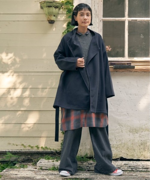 LBC（エルビーシー）の「ジャージメルトントッパーコート（ノーカラーコート・レディース・ネイビー/モカ/ベージュ・M）」の8枚目の写真