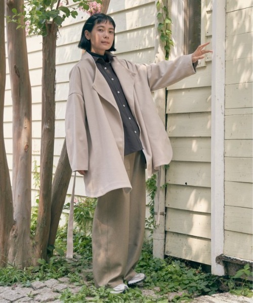 LBC（エルビーシー）の「ジャージメルトントッパーコート（ノーカラーコート・レディース・ネイビー/モカ/ベージュ・M）」の9枚目の写真