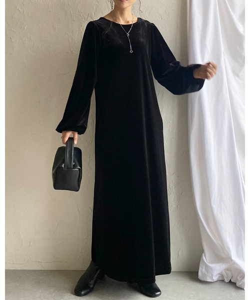 She's Closet(シーズクローゼット)の「長袖ボリュームスリーブロング丈バックオープンベロアワンピース(ワンピース・レディース・グレイッシュベージュ/ブラック/グレー・FREE)」の20枚目の写真