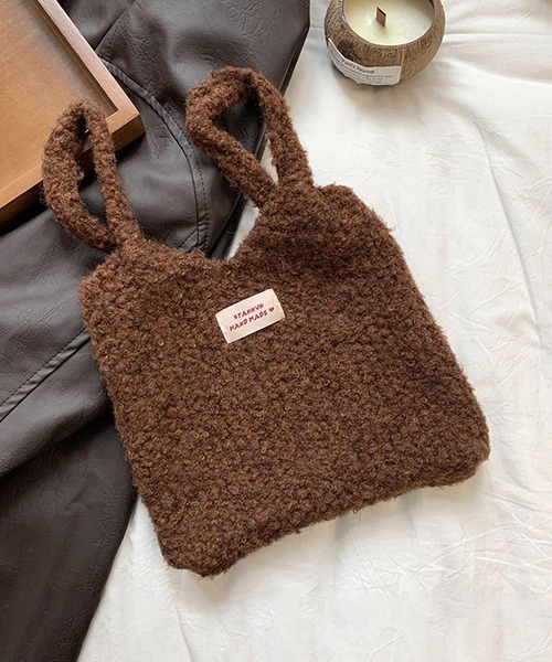 aimoha(アイモハ)の「ニットトートバッグ(ハンドバッグ・レディース・ホワイト/ブラウン/レッド/ピンク/チョコ/グレー/ブルー/ベージュ/ライトベージュ・FREE)」の4枚目の写真