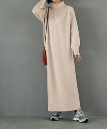 ヤク風タートルネックワンピースB