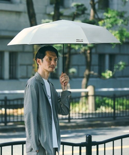 IZA（イーザ）の「完全遮光 IZA【LIGHT＆LARGE】 軽量 日傘 折りたたみ 親骨60cm Wpc.（折りたたみ傘・メンズ・グレー/オフホワイト/ベージュ/ブラック・FREE）」の5枚目の写真