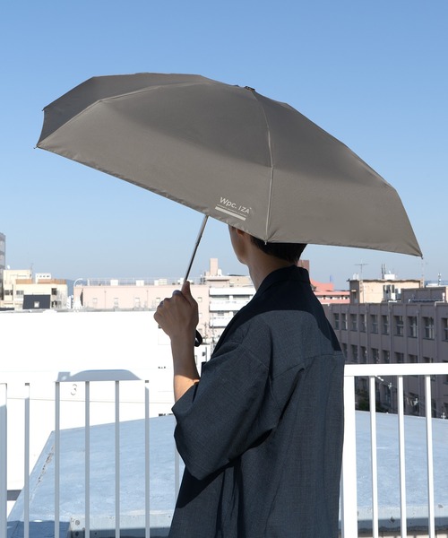 IZA（イーザ）の「完全遮光 IZA【LIGHT＆LARGE】 軽量 日傘 折りたたみ 親骨60cm Wpc.（折りたたみ傘・メンズ・グレー/オフホワイト/ベージュ/ブラック・FREE）」の20枚目の写真