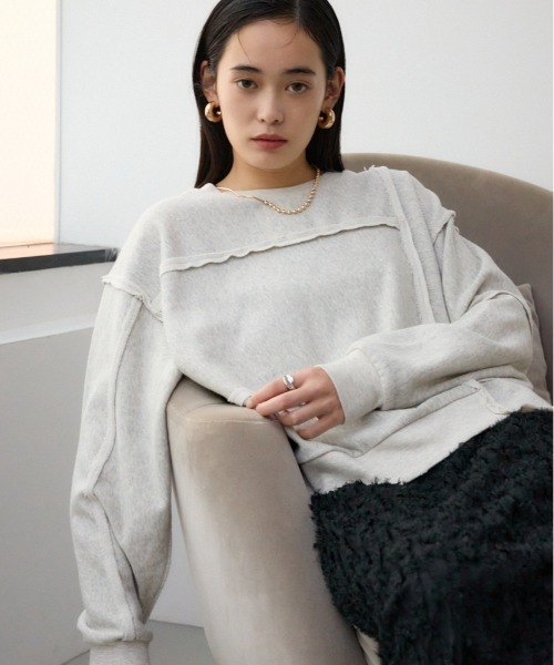 AZUL by moussy（アズールバイマウジー）の「ダメージウラケプルオーバー（スウェット・レディース・スモークグレー/杢グレー/クリアレッド・FREE）」の3枚目の写真