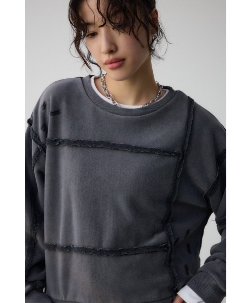 AZUL by moussy（アズールバイマウジー）の「ダメージウラケプルオーバー（スウェット・レディース・スモークグレー/杢グレー/クリアレッド・FREE）」の4枚目の写真