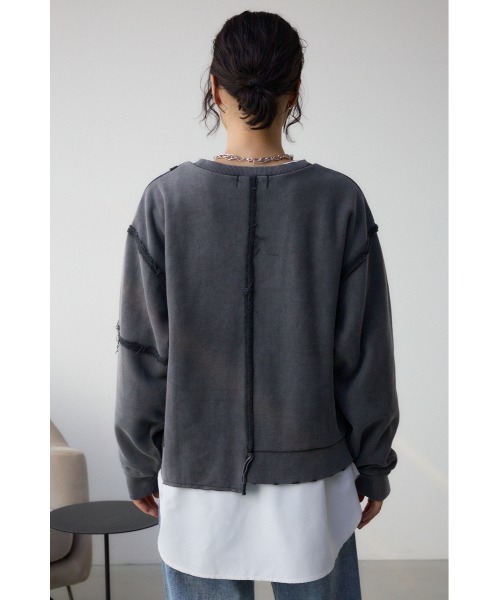 AZUL by moussy（アズールバイマウジー）の「ダメージウラケプルオーバー（スウェット・レディース・スモークグレー/杢グレー/クリアレッド・FREE）」の9枚目の写真