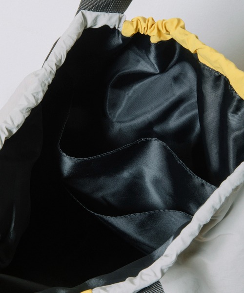 Munich(ミューニック)の「ポリエステルウェザ2wayトートバッグ(トートバッグ・レディース・イエロー/ブラック/レオパード・FREE)」の4枚目の写真