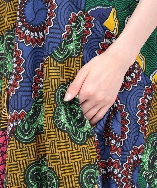 チチカカ（チチカカ）の「アフリカンパッチキャミソールワンピース（ワンピース・レディース・カラフル/ブラック・FREE）」の11枚目の写真