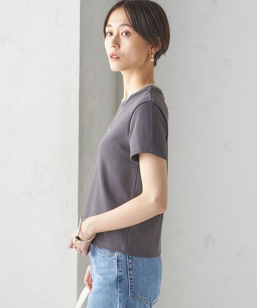 SHIPS(シップス)の「オーガニック コットン スムース TEE(Tシャツ/カットソー・レディース・ダークグレー/ネイビー/オフホワイト/ブラウン系/ブラック・ONE SIZE)」の22枚目の写真