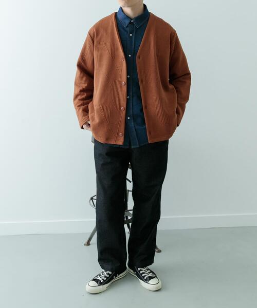 ITEMS URBANRESEARCH（アイテムズ アーバンリサーチ）の「ジオメジャカード カットソーカーディガン（カーディガン/ボレロ・メンズ・オフホワイト/ブラック/ブルー系その他/ブラウン・MEDIUM/LARGE）」の8枚目の写真