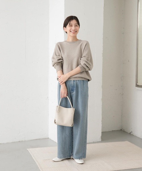 URBAN RESEARCH DOORS（アーバンリサーチドアーズ）の「リネン混スラブドルマンニット（ニット/セーター・レディース・オフホワイト/ブルー/ベージュ系その他・MEDIUM）」の6枚目の写真